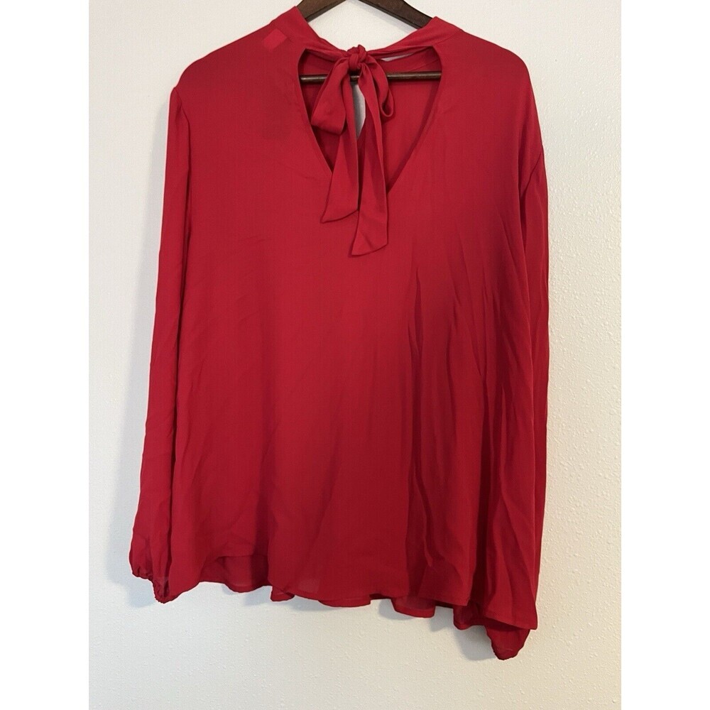 Torrid Top Women's 1X Red Sheer Secretary Flowy Blouse NWT New Neck‎ Tie